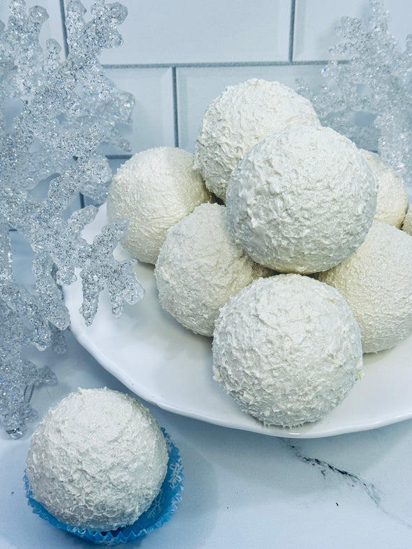 Snowball Hot Cocoa Bomb